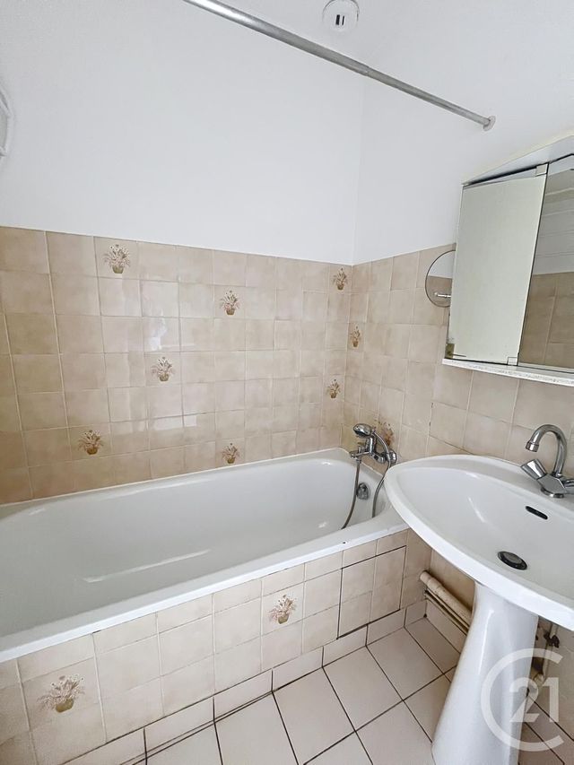 Appartement F1 à vendre - 1 pièce - 30.0 m2 - BRIE COMTE ROBERT - 77 - ILE-DE-FRANCE - Century 21 Concept Immobilier