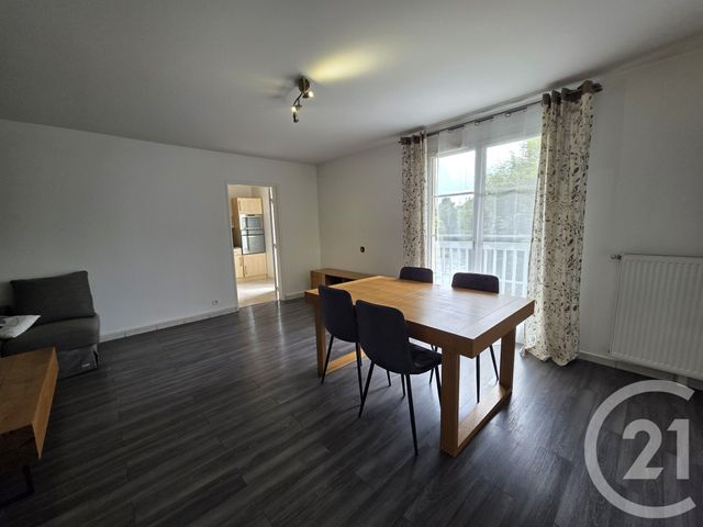Appartement F2 à louer - 2 pièces - 50.5 m2 - BRIE COMTE ROBERT - 77 - ILE-DE-FRANCE - Century 21 Concept Immobilier