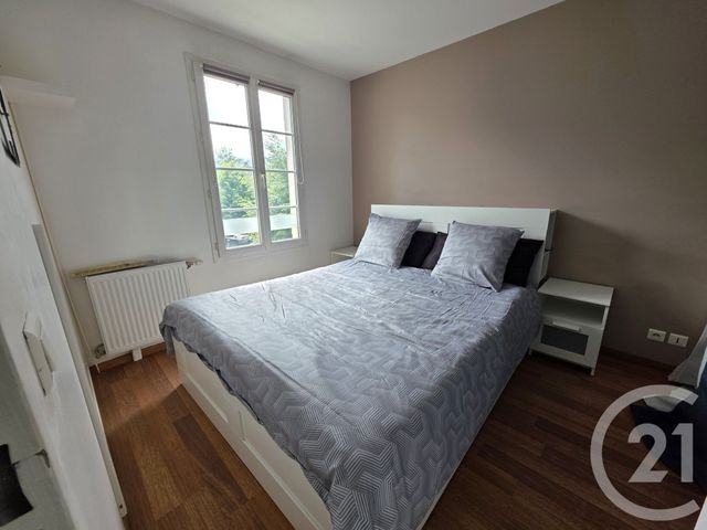 Appartement F2 à louer - 2 pièces - 50.5 m2 - BRIE COMTE ROBERT - 77 - ILE-DE-FRANCE - Century 21 Concept Immobilier