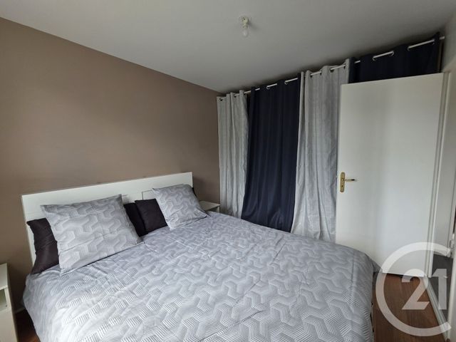Appartement F2 à louer - 2 pièces - 50.5 m2 - BRIE COMTE ROBERT - 77 - ILE-DE-FRANCE - Century 21 Concept Immobilier