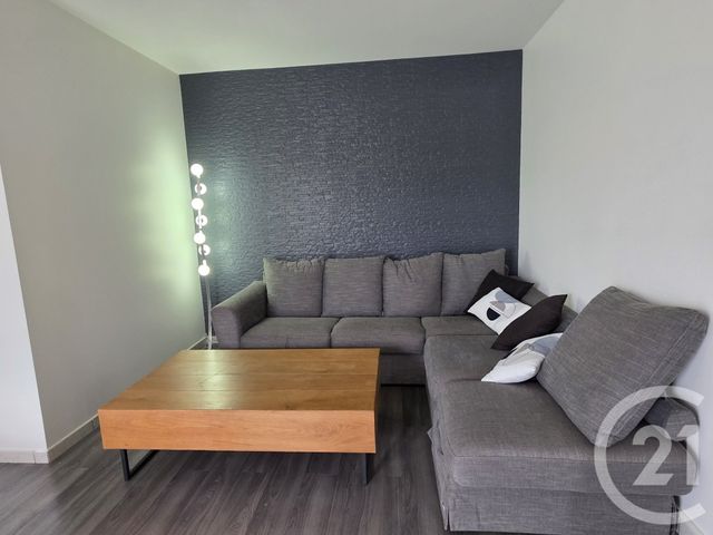 Appartement F2 à louer - 2 pièces - 50.5 m2 - BRIE COMTE ROBERT - 77 - ILE-DE-FRANCE - Century 21 Concept Immobilier