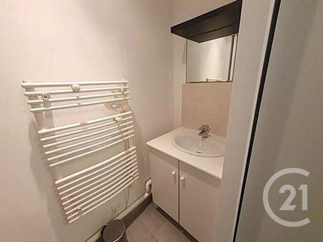 Appartement F1 à louer - 1 pièce - 23.4 m2 - BRIE COMTE ROBERT - 77 - ILE-DE-FRANCE - Century 21 Concept Immobilier