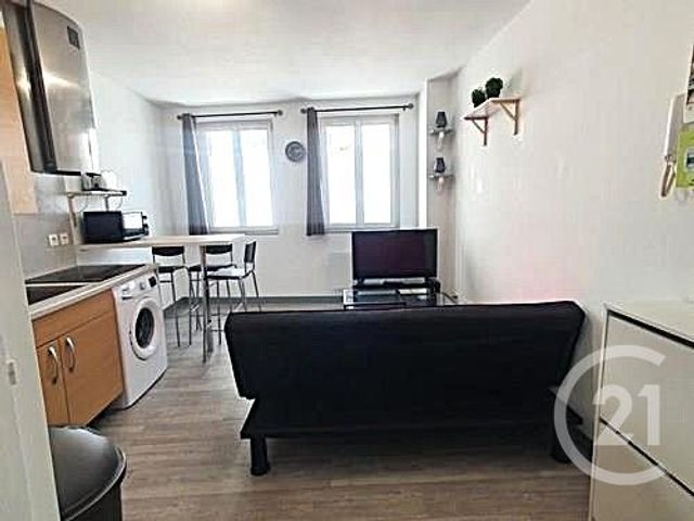 Appartement F1 à louer - 1 pièce - 23.4 m2 - BRIE COMTE ROBERT - 77 - ILE-DE-FRANCE - Century 21 Concept Immobilier