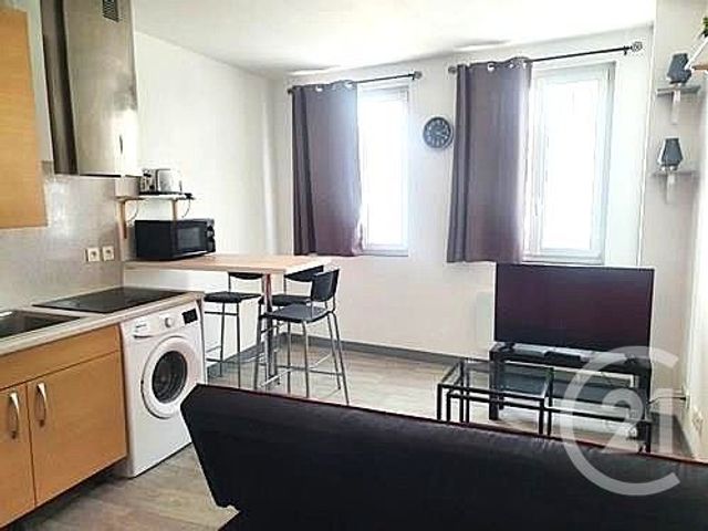Appartement F1 à louer - 1 pièce - 23.4 m2 - BRIE COMTE ROBERT - 77 - ILE-DE-FRANCE - Century 21 Concept Immobilier