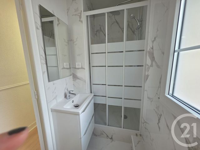 Appartement Studio à louer - 1 pièce - 27.35 m2 - BRIE COMTE ROBERT - 77 - ILE-DE-FRANCE - Century 21 Concept Immobilier
