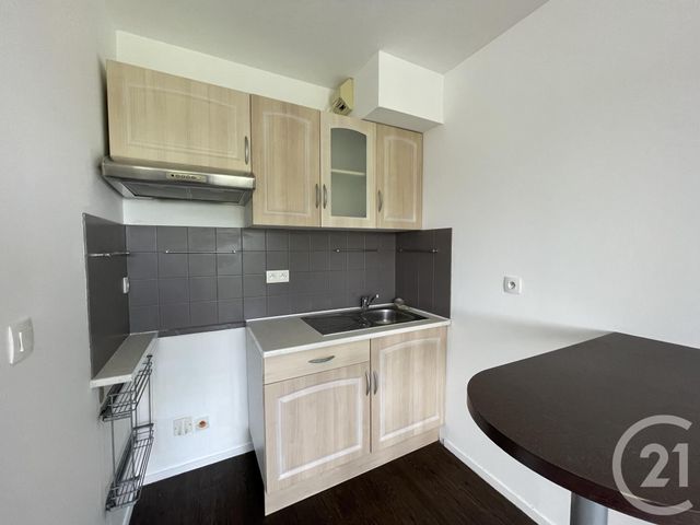 Appartement F1 à louer - 1 pièce - 20.1 m2 - BRIE COMTE ROBERT - 77 - ILE-DE-FRANCE - Century 21 Concept Immobilier