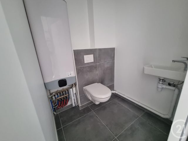 Appartement F3 à louer - 3 pièces - 65.28 m2 - FONTENAY TRESIGNY - 77 - ILE-DE-FRANCE - Century 21 Concept Immobilier