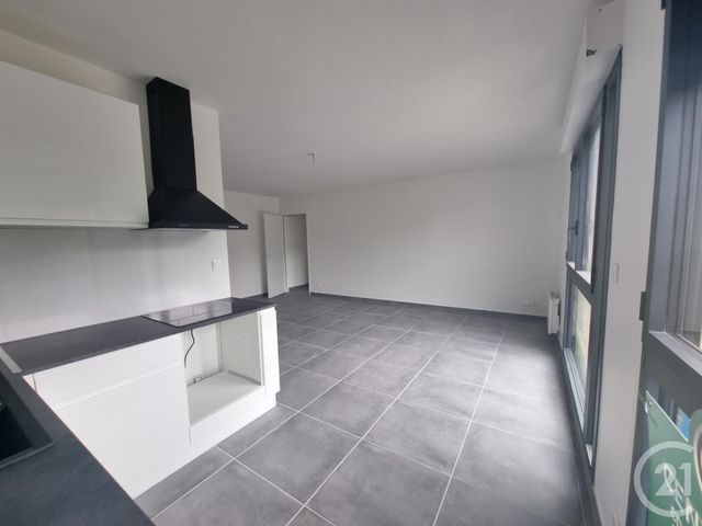 Appartement F3 à louer - 3 pièces - 65.28 m2 - FONTENAY TRESIGNY - 77 - ILE-DE-FRANCE - Century 21 Concept Immobilier
