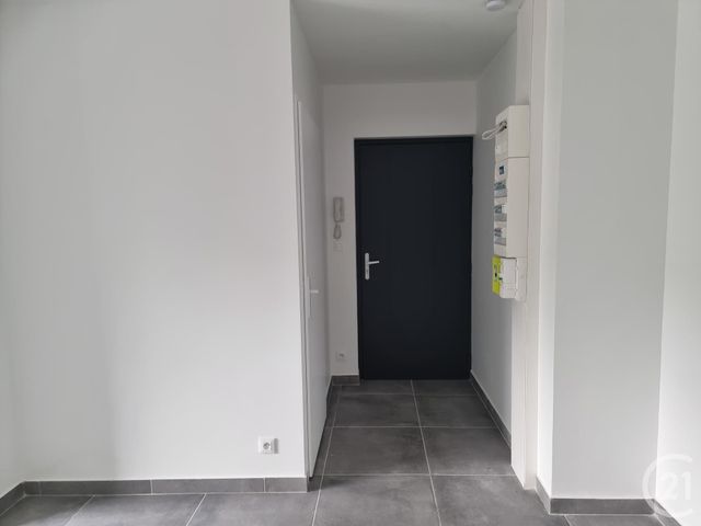 Appartement F3 à louer - 3 pièces - 65.28 m2 - FONTENAY TRESIGNY - 77 - ILE-DE-FRANCE - Century 21 Concept Immobilier