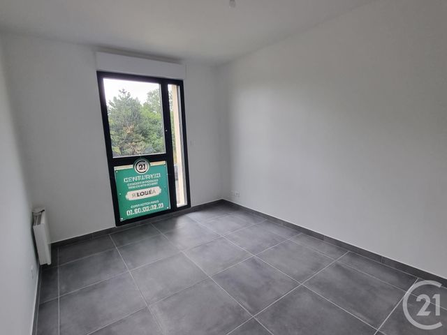 Appartement F3 à louer - 3 pièces - 65.28 m2 - FONTENAY TRESIGNY - 77 - ILE-DE-FRANCE - Century 21 Concept Immobilier