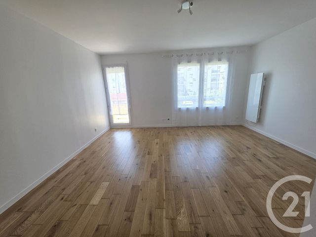 Appartement F1 à louer - 1 pièce - 28.13 m2 - BRIE COMTE ROBERT - 77 - ILE-DE-FRANCE - Century 21 Concept Immobilier