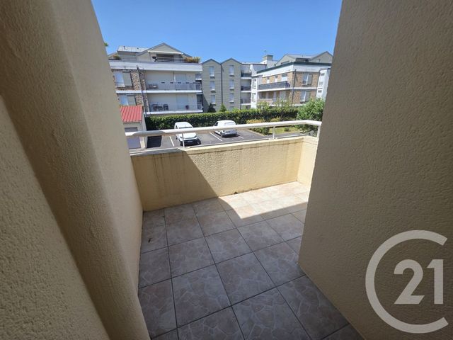 Appartement F1 à louer - 1 pièce - 28.13 m2 - BRIE COMTE ROBERT - 77 - ILE-DE-FRANCE - Century 21 Concept Immobilier