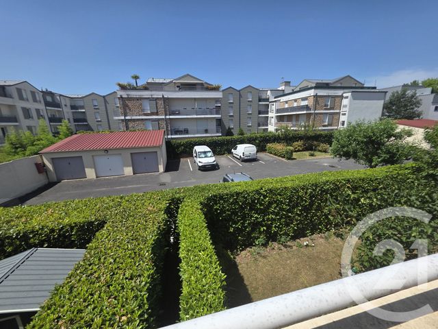 Appartement F1 à louer - 1 pièce - 28.13 m2 - BRIE COMTE ROBERT - 77 - ILE-DE-FRANCE - Century 21 Concept Immobilier