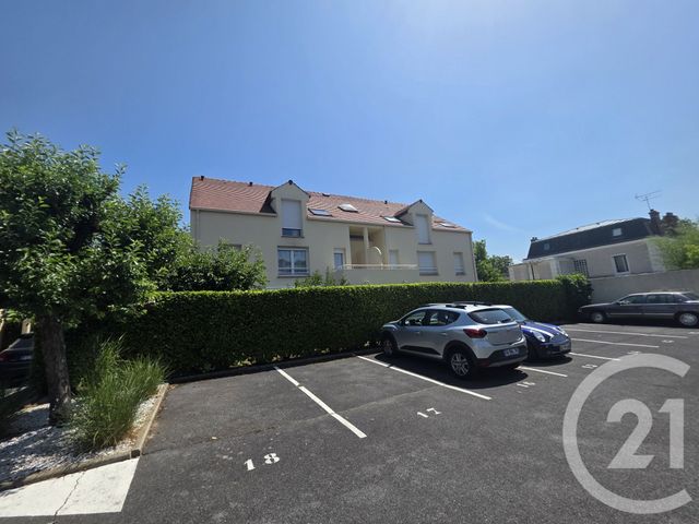 Appartement F1 à louer - 1 pièce - 28.13 m2 - BRIE COMTE ROBERT - 77 - ILE-DE-FRANCE - Century 21 Concept Immobilier