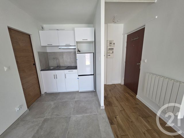 Appartement F1 à louer - 1 pièce - 28.13 m2 - BRIE COMTE ROBERT - 77 - ILE-DE-FRANCE - Century 21 Concept Immobilier