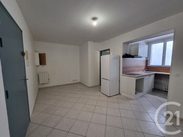 Appartement F2 à louer - 2 pièces - 32.88 m2 - BRIE COMTE ROBERT - 77 - ILE-DE-FRANCE - Century 21 Concept Immobilier