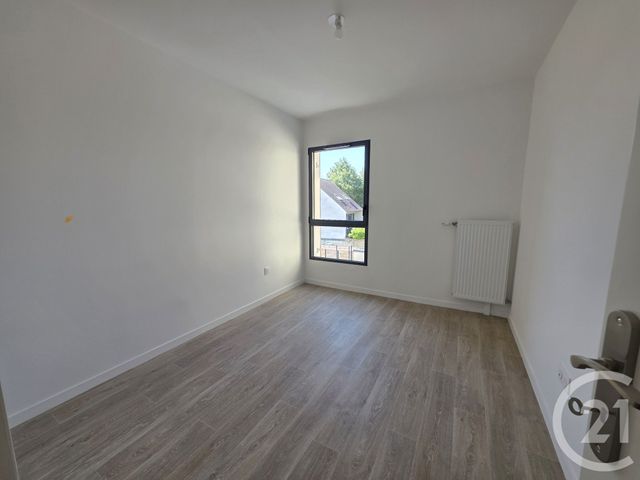 Appartement F3 à louer - 3 pièces - 63.73 m2 - BRIE COMTE ROBERT - 77 - ILE-DE-FRANCE - Century 21 Concept Immobilier