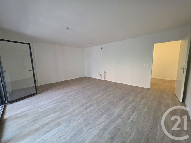 Appartement F3 à louer - 3 pièces - 63.73 m2 - BRIE COMTE ROBERT - 77 - ILE-DE-FRANCE - Century 21 Concept Immobilier