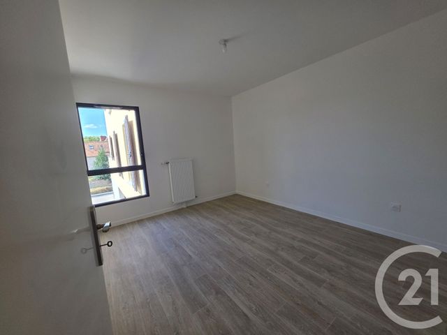 Appartement F3 à louer - 3 pièces - 63.73 m2 - BRIE COMTE ROBERT - 77 - ILE-DE-FRANCE - Century 21 Concept Immobilier