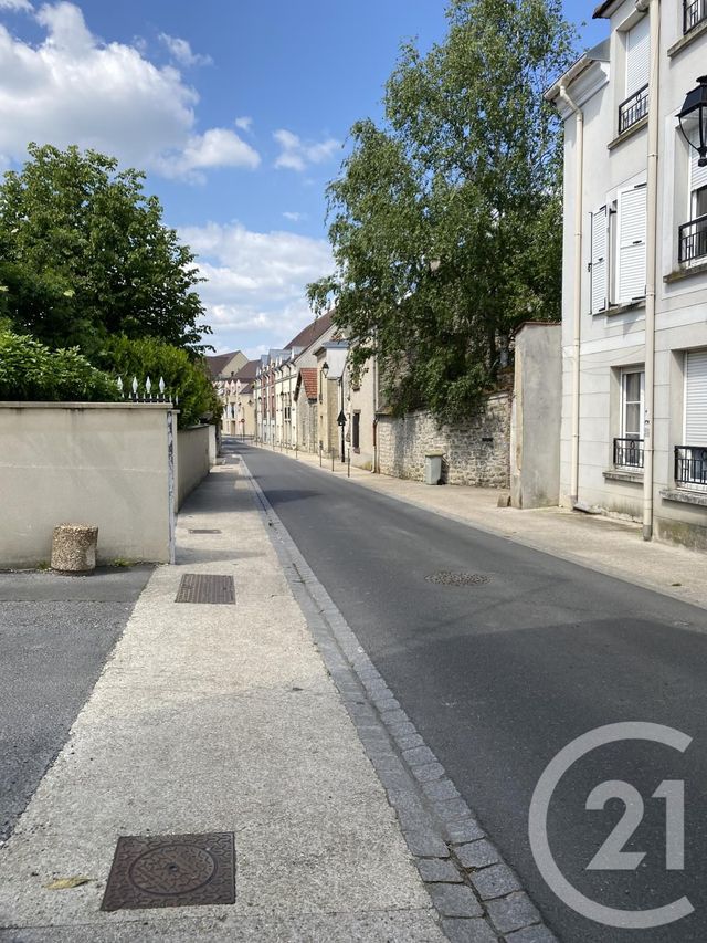 Appartement F1 à louer - 1 pièce - 26.7 m2 - BRIE COMTE ROBERT - 77 - ILE-DE-FRANCE - Century 21 Concept Immobilier