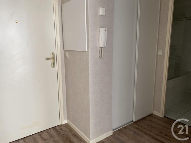 Appartement F1 à louer - 1 pièce - 26.7 m2 - BRIE COMTE ROBERT - 77 - ILE-DE-FRANCE - Century 21 Concept Immobilier