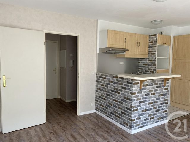 Appartement F1 à louer - 1 pièce - 26.7 m2 - BRIE COMTE ROBERT - 77 - ILE-DE-FRANCE - Century 21 Concept Immobilier