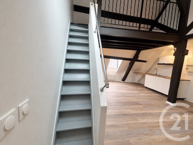 Appartement T1 à louer - 1 pièce - 35.84 m2 - BRIE COMTE ROBERT - 77 - ILE-DE-FRANCE - Century 21 Concept Immobilier