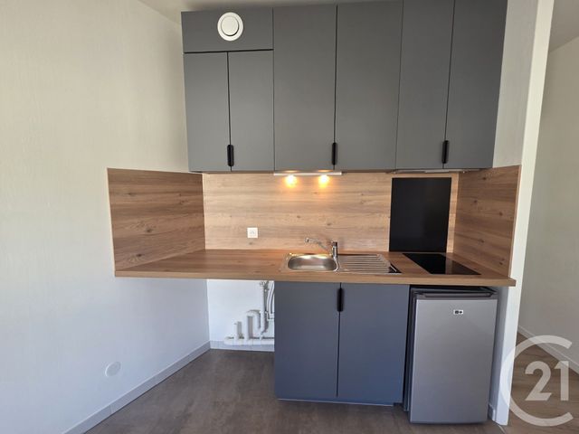 Appartement Studio à louer - 1 pièce - 24.32 m2 - BRIE COMTE ROBERT - 77 - ILE-DE-FRANCE - Century 21 Concept Immobilier