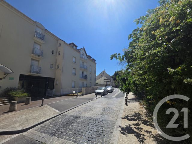 parking à louer - 11.2 m2 - BRIE COMTE ROBERT - 77 - ILE-DE-FRANCE - Century 21 Concept Immobilier