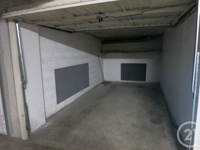 parking à louer - 11.2 m2 - BRIE COMTE ROBERT - 77 - ILE-DE-FRANCE - Century 21 Concept Immobilier