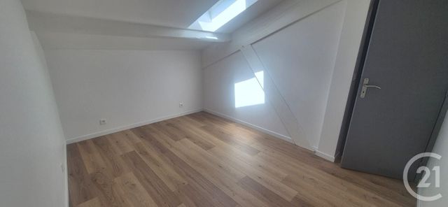 Appartement à louer - 5 pièces - 140.06 m2 - SERVON - 77 - ILE-DE-FRANCE - Century 21 Concept Immobilier