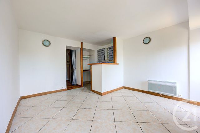 Appartement Studio à vendre - 1 pièce - 29.0 m2 - BOUSSY ST ANTOINE - 91 - ILE-DE-FRANCE - Century 21 Concept Immobilier