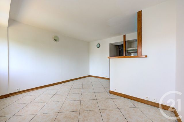Appartement Studio à vendre - 1 pièce - 29.0 m2 - BOUSSY ST ANTOINE - 91 - ILE-DE-FRANCE - Century 21 Concept Immobilier