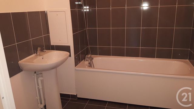 Appartement F3 à louer - 3 pièces - 54.14 m2 - BRIE COMTE ROBERT - 77 - ILE-DE-FRANCE - Century 21 Concept Immobilier