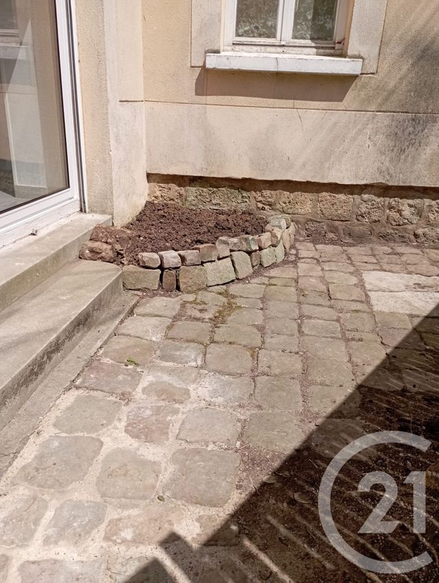Appartement Studio à louer - 1 pièce - 19.56 m2 - BRIE COMTE ROBERT - 77 - ILE-DE-FRANCE - Century 21 Concept Immobilier