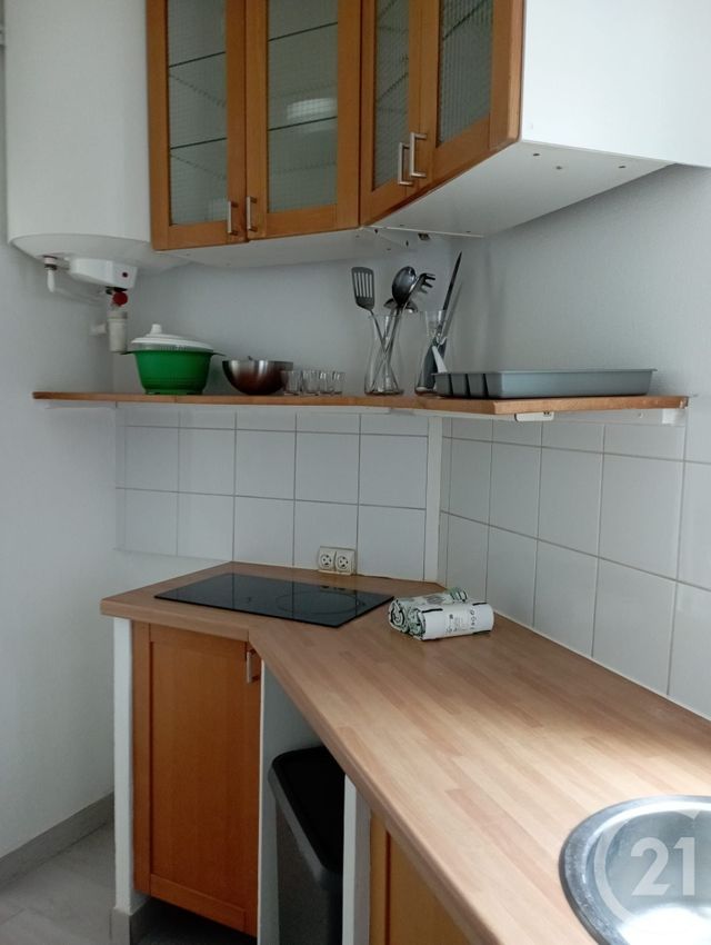 Appartement Studio à louer - 1 pièce - 19.56 m2 - BRIE COMTE ROBERT - 77 - ILE-DE-FRANCE - Century 21 Concept Immobilier