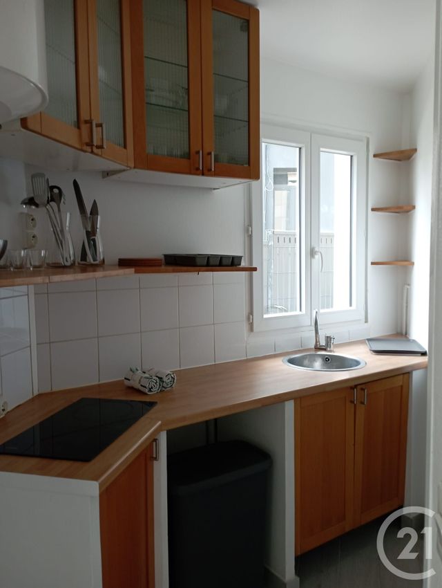 Appartement Studio à louer - 1 pièce - 19.56 m2 - BRIE COMTE ROBERT - 77 - ILE-DE-FRANCE - Century 21 Concept Immobilier