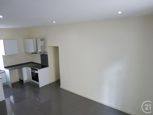 Appartement F3 à louer - 3 pièces - 50.45 m2 - BRIE COMTE ROBERT - 77 - ILE-DE-FRANCE - Century 21 Concept Immobilier