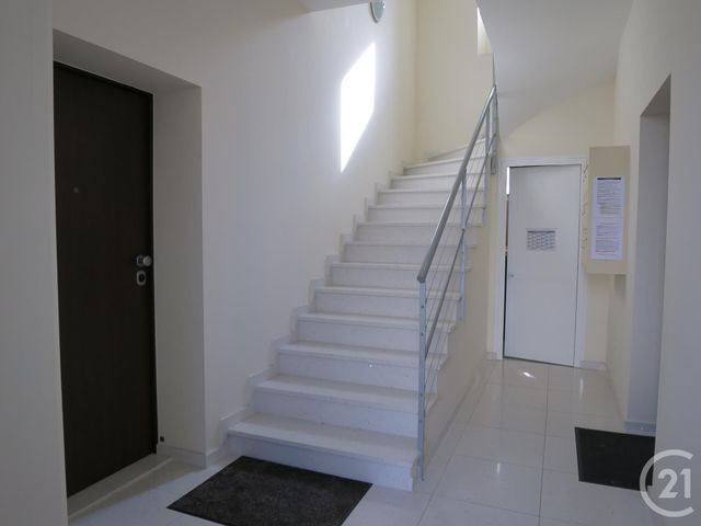 Appartement F3 à louer - 3 pièces - 50.45 m2 - BRIE COMTE ROBERT - 77 - ILE-DE-FRANCE - Century 21 Concept Immobilier