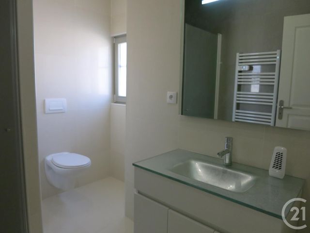 Appartement F3 à louer - 3 pièces - 50.45 m2 - BRIE COMTE ROBERT - 77 - ILE-DE-FRANCE - Century 21 Concept Immobilier