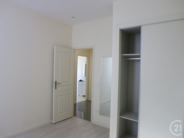 Appartement F3 à louer - 3 pièces - 50.45 m2 - BRIE COMTE ROBERT - 77 - ILE-DE-FRANCE - Century 21 Concept Immobilier