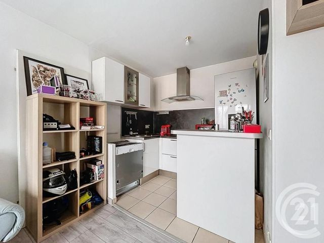 Appartement F2 à louer - 2 pièces - 39.49 m2 - BRIE COMTE ROBERT - 77 - ILE-DE-FRANCE - Century 21 Concept Immobilier