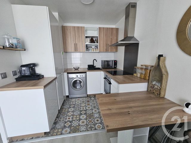 Appartement F1 bis à louer - 2 pièces - 29.44 m2 - BRIE COMTE ROBERT - 77 - ILE-DE-FRANCE - Century 21 Concept Immobilier