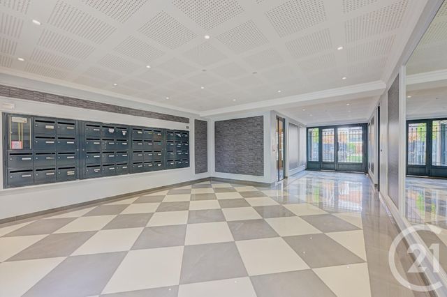 Appartement F2 à vendre - 2 pièces - 44.8 m2 - OZOIR LA FERRIERE - 77 - ILE-DE-FRANCE - Century 21 Concept Immobilier