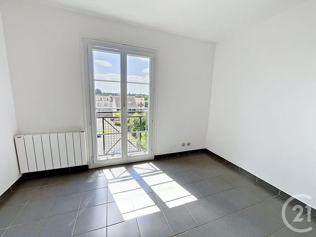 Appartement F2 à louer - 2 pièces - 39.2 m2 - BRIE COMTE ROBERT - 77 - ILE-DE-FRANCE - Century 21 Concept Immobilier