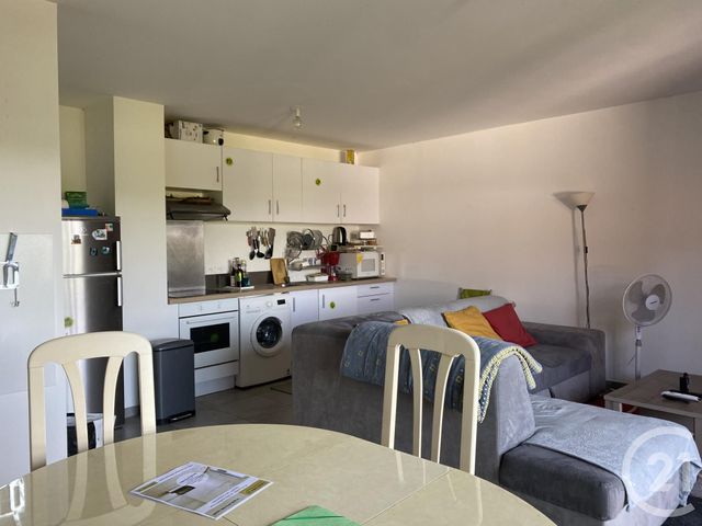 Appartement F2 à louer - 2 pièces - 51.42 m2 - SANTENY - 94 - ILE-DE-FRANCE - Century 21 Concept Immobilier