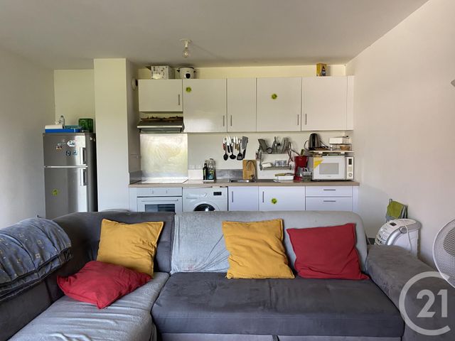 Appartement F2 à louer - 2 pièces - 51.42 m2 - SANTENY - 94 - ILE-DE-FRANCE - Century 21 Concept Immobilier